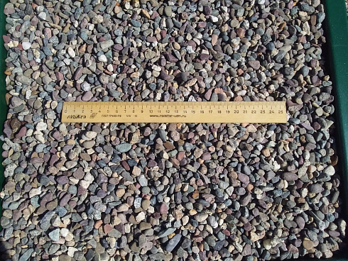 Kamenclub.ru: Галька речная окат цветная фр.5-10 мм. купить  в Саратове галька речная белый, серый, красноватый, синий, темно-серый речная окатанная галька декоративная 6800 руб/т   фото КАМЕНЬ КЛУБ