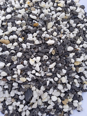 Kamenclub.ru: Мраморная крошка (щебень крошка микс: белый-зеленый-розовый) фр. 3-5 мм.  купить в Саратове мрамор белый, зеленый, розовый мраморная декоративная крошка каменная 12000 руб/т   фото КАМЕНЬ КЛУБ