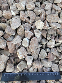 Kamenclub.ru: Мраморная крошка (щебень галтованный розовый) фр.20-40 мм.  купить в Саратове мрамор розовый, красный оголтованный округлый щебень  15000 руб/т   фото КАМЕНЬ КЛУБ