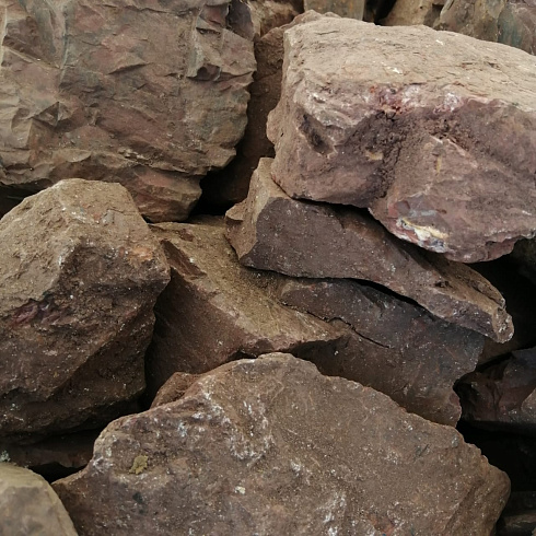 фото Яшма красная  (фр. 70-100 мм)  купить в Саратове в интернет-портале КАМЕНЬ КЛУБ