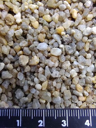 Кварцевый песок для площадок фр. 2-5 мм.  купить в Саратове фото Камень Клуб