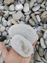 Галька черноморская фр. 50-100 мм.  купить в Саратове фото Камень Клуб