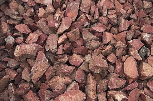 Kamenclub.ru: Щебень крошка красный (ЯШМА) фр. 10-20 мм.  купить в Саратове яшма красный, бордовый, оранжевый, рыжий декоративный каменный ландшафтный щебень колотый 9000 руб/т   фото КАМЕНЬ КЛУБ