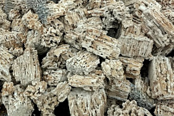 Kamenclub.ru: Крымский природный меотис фр. 100-500 мм.  купить в Саратове    6 500 руб/т   фото КАМЕНЬ КЛУБ