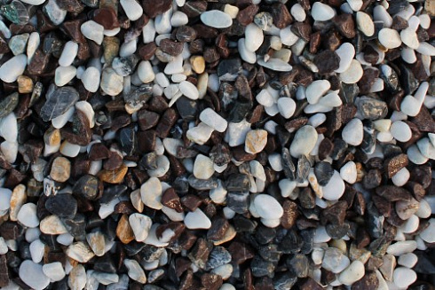 Kamenclub.ru: Мраморная крошка (щебень галтованный микс:: серый-зеленый-розовый) фр.10-20 мм.  купить в Саратове мрамор серый, зеленый, розовый щебень окатанный округлый декоративный ландшафтный 15500 руб/т   фото КАМЕНЬ КЛУБ