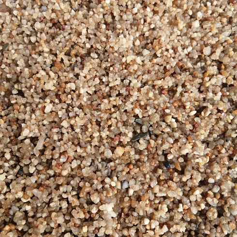 Кварцевый песок сухой фракцинированный фр. 1,6-4 мм.  купить в Саратове фото Камень Клуб