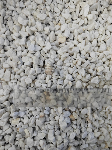 Kamenclub.ru: Мраморная крошка, щебень, цвет-белый, фр. 5-10 мм.  купить в Саратове мрамор белый, айвори, молочный мраморная каменная крошка ландшафтная 12000 руб/т   фото КАМЕНЬ КЛУБ