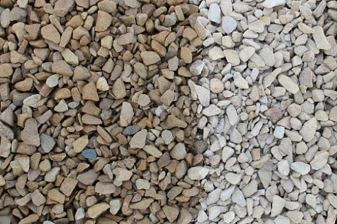 Kamenclub.ru: Щебень крошка желтый (песчаник) фр. 10-20 мм.  купить в Саратове песчаник бежевый, серый, рыжий декоративный ландшафтный щебень колотый 9500 руб/т   фото КАМЕНЬ КЛУБ