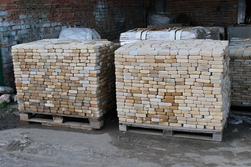 Kamenclub.ru: Песчаник брусчатка (Готика) art PSG-L-01  купить в Саратове    2300 руб/кв.м   фото КАМЕНЬ КЛУБ