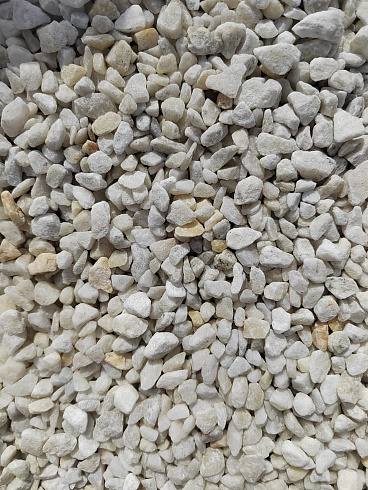 Kamenclub.ru: Мраморная крошка, щебень, цвет-белый, фр. 5-10 мм.  купить в Саратове мрамор белый, айвори, молочный мраморная каменная крошка ландшафтная 12000 руб/т   фото КАМЕНЬ КЛУБ