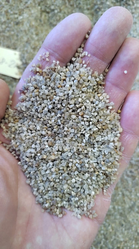 Кварцевый песок для пескоструйных работ фр. 0,8-1,6 мм.  купить в Саратове фото Камень Клуб