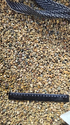 Kamenclub.ru: Галька окат (серо-желтая) фр.5-10 мм. купить  в Саратове галька речная рыжий, желтый, рыжий, серо-желтый речная окатанная галька декоративная 5000 руб/т   фото КАМЕНЬ КЛУБ