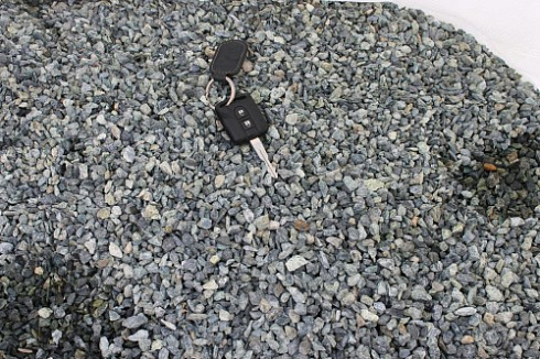 Kamenclub.ru: Щебень крошка зеленый (змеевик) фр. 5-10 мм  купить в Саратове змеевик зеленый, салатовый ландшафтный декоративный щебень крошка 7 200 руб/т   фото КАМЕНЬ КЛУБ