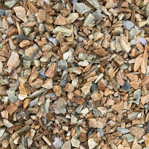 Kamenclub.ru: Щебень крошка желтый (ЗЛАТОЛИТ) фр. 10-20 мм.  купить в Саратове златолит бежевый, золотистый, желтый каменная декоративная крошка щебня златолита 10800 руб/т   фото КАМЕНЬ КЛУБ