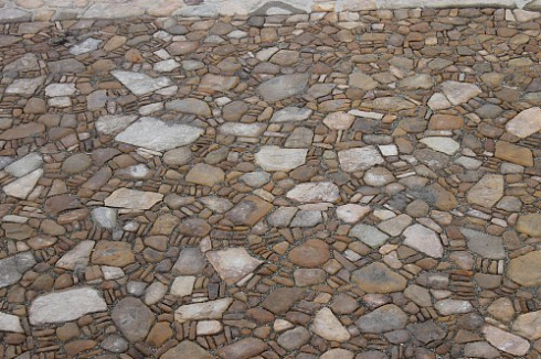 Kamenclub.ru: Песчаник для мощения дорожек, площадок, парковок ( фр 5-10 см)  купить в Саратове песчаник  серый желтый коричневый рыжий песчаник оголтованный окатанный 6500 руб/т   фото КАМЕНЬ КЛУБ