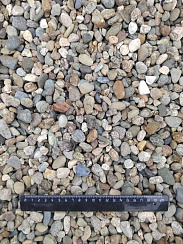 Kamenclub.ru: Галька речная окат (серая) фр.10-20 мм купить  в Саратове галька речная серая, серый, темно-серый, светло-серый, коричневый ландшафтная декоративная речная окатанная округлая галька 5000 руб/т   фото КАМЕНЬ КЛУБ